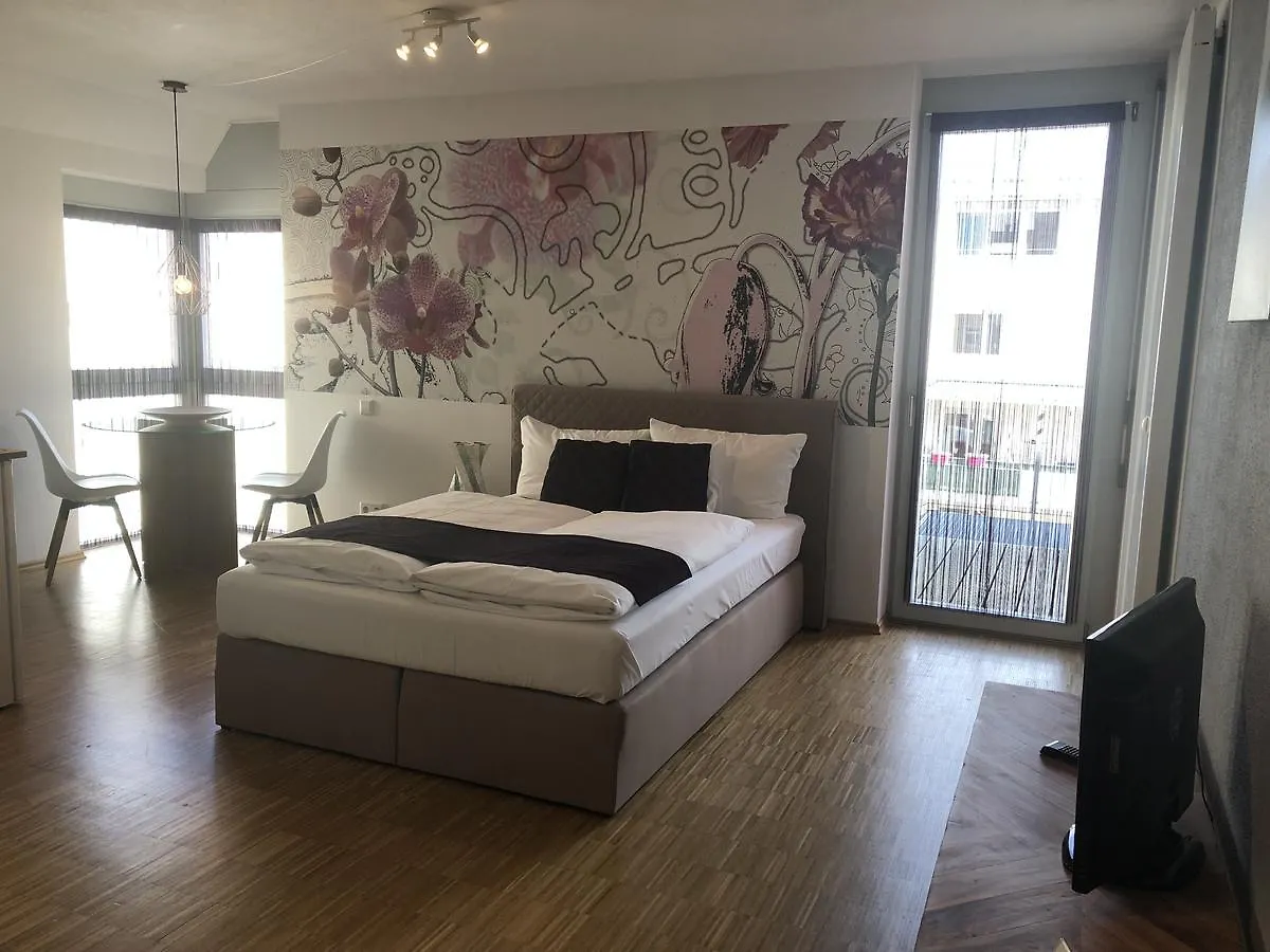 Sunny Apartment Munique 0*,
